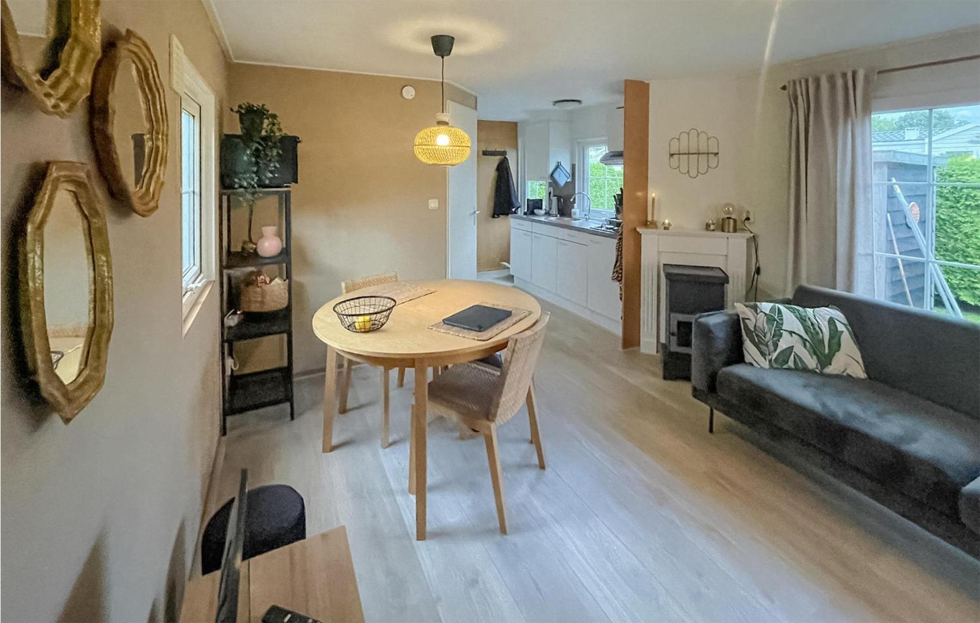 Lovely Home In Tzummarum With Wifi Eksteriør bilde